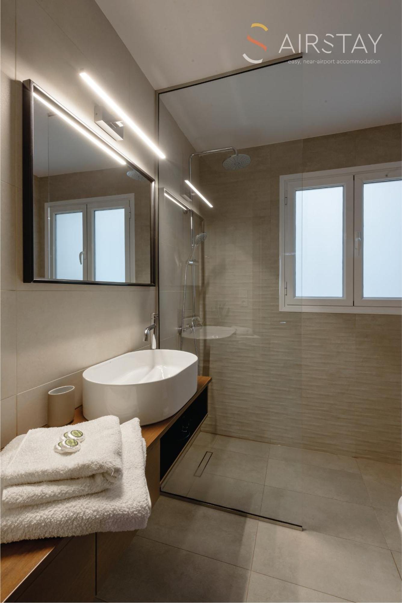 Akali Apartment Airport By Airstay สปาตา ภายนอก รูปภาพ